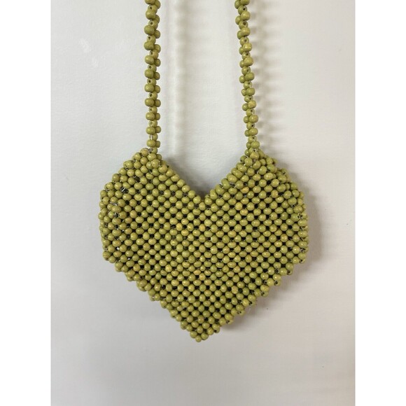 Urban Outfitters? Crossbody Bag Green Vacay Women Heart Shape Wood Beaded - Picture 2 of 7